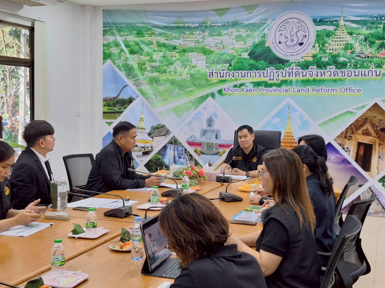 title - ผู้ตรวจราชการ ส.ป.ก. ประชุมตรวจราชการและติดตามความก้าวหน้าผลการดำเนินงานตามแผนการตรวจราชการของผู้ตรวจราชการสำนักงานการปฏิรูปที่ดินเพื่อเกษตรกรรม ประจำปีงบประมาณ พ.ศ. 2569 รอบที่ 1 เขตตรวจราชการที่ 12 จังหวัดขอนแก่น 